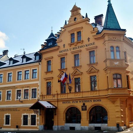 Hotel U Bílého koně Loket Esterno foto