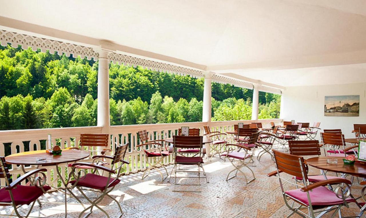 Hotel U Bílého koně Loket Esterno foto
